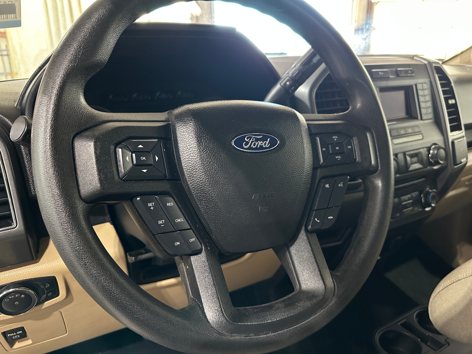 Thumbnail: 2018 Ford Econoline - 4