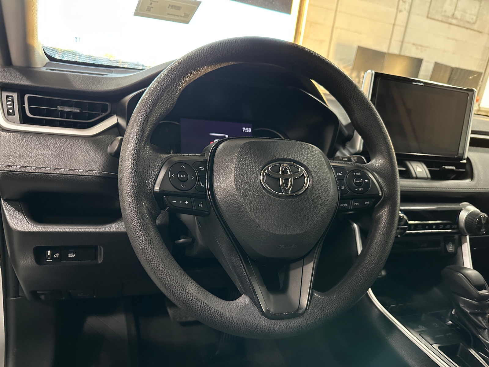 Thumbnail: 2023 Toyota RAV4 - 5