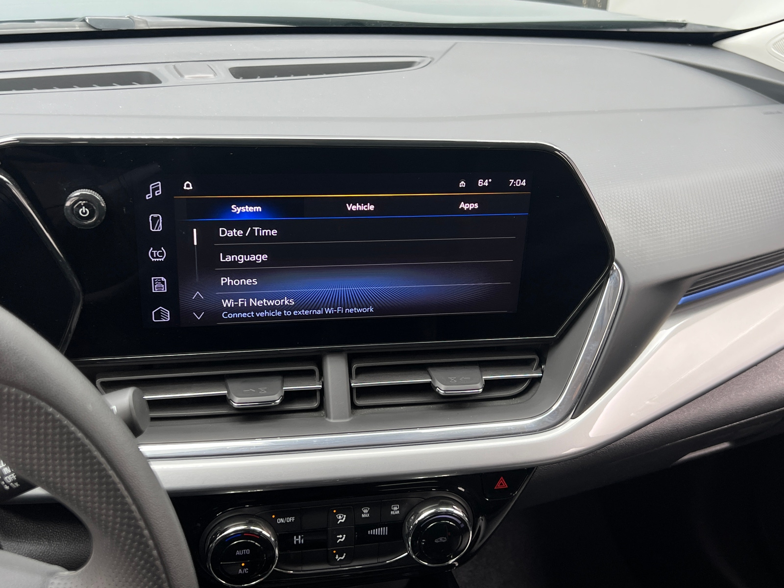 Thumbnail: 2025 Chevrolet Trax - 4