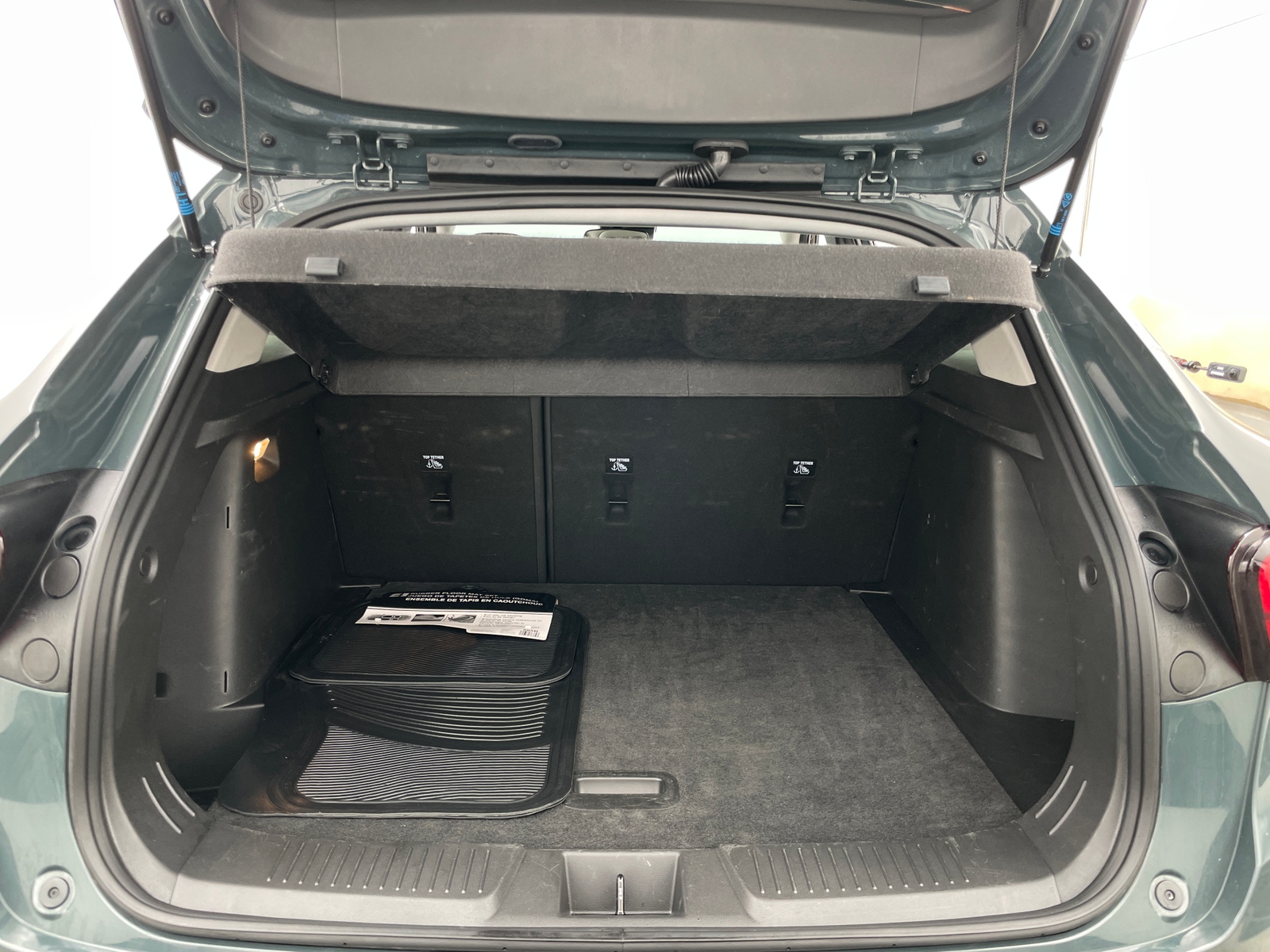 Thumbnail: 2025 Chevrolet Trax - 7