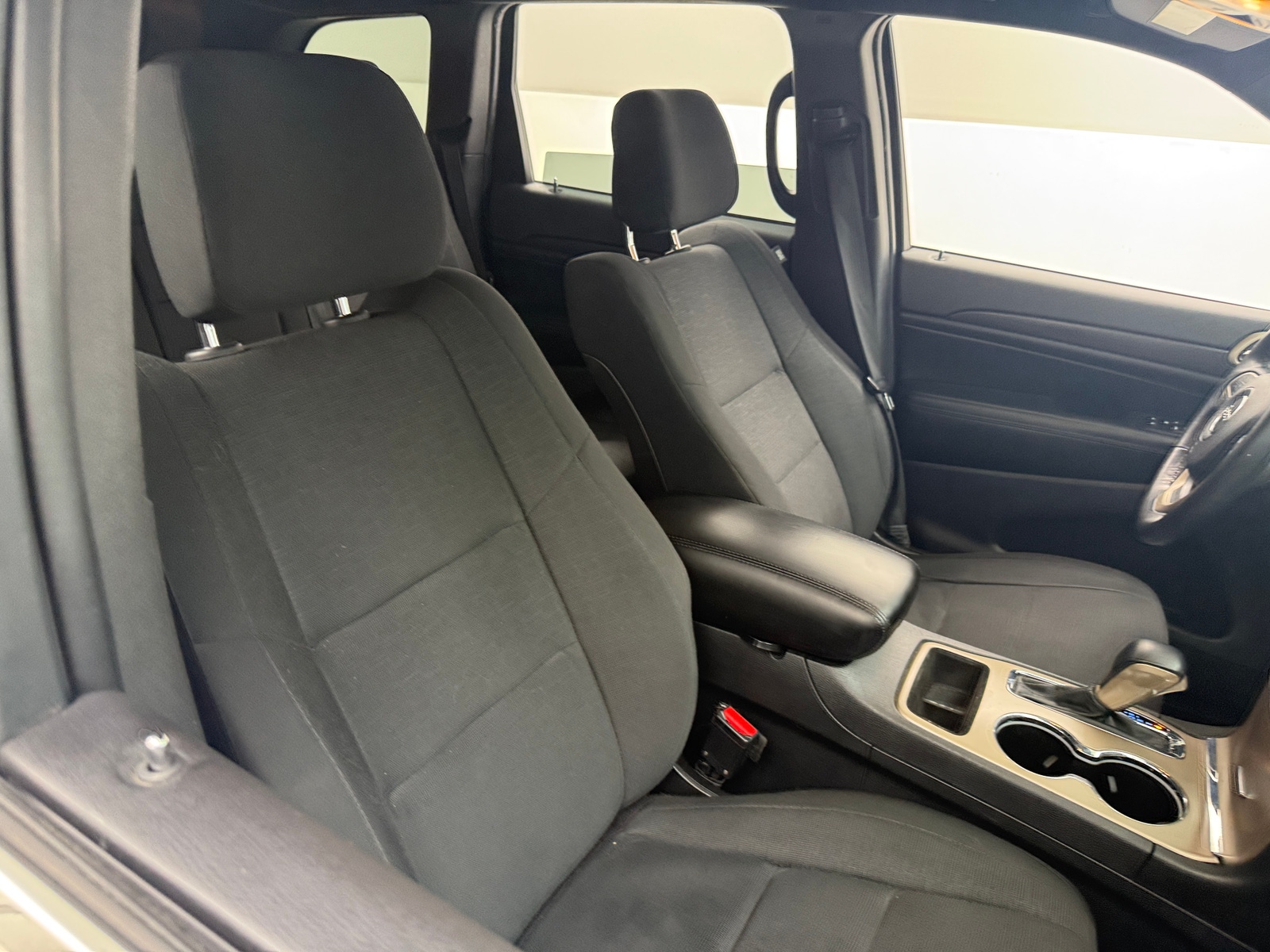 Thumbnail: 2017 Jeep Grand Cherokee - 2