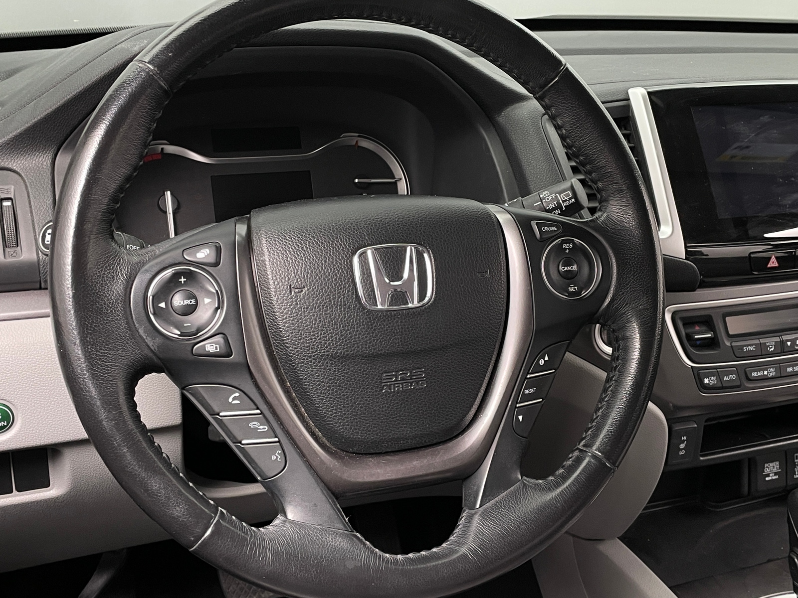 Thumbnail: 2018 Honda Pilot - 4