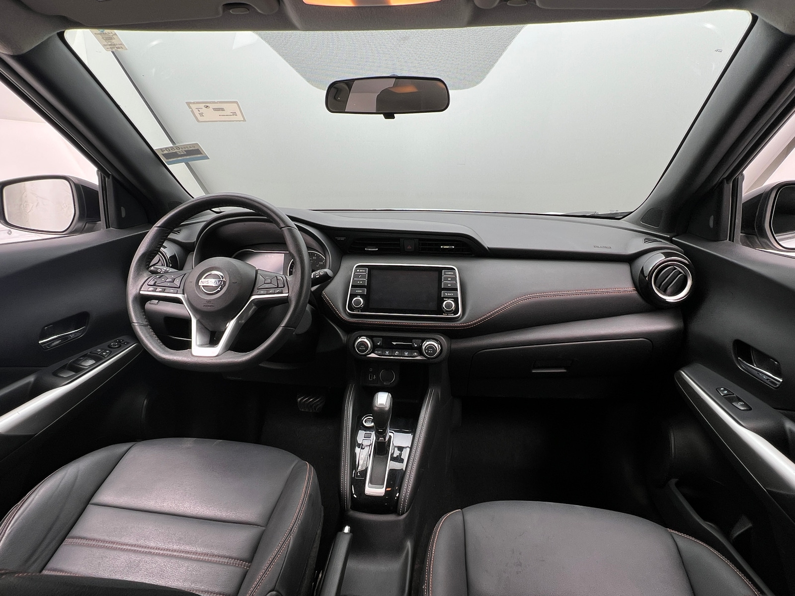 Thumbnail: 2019 Nissan Kicks - 3