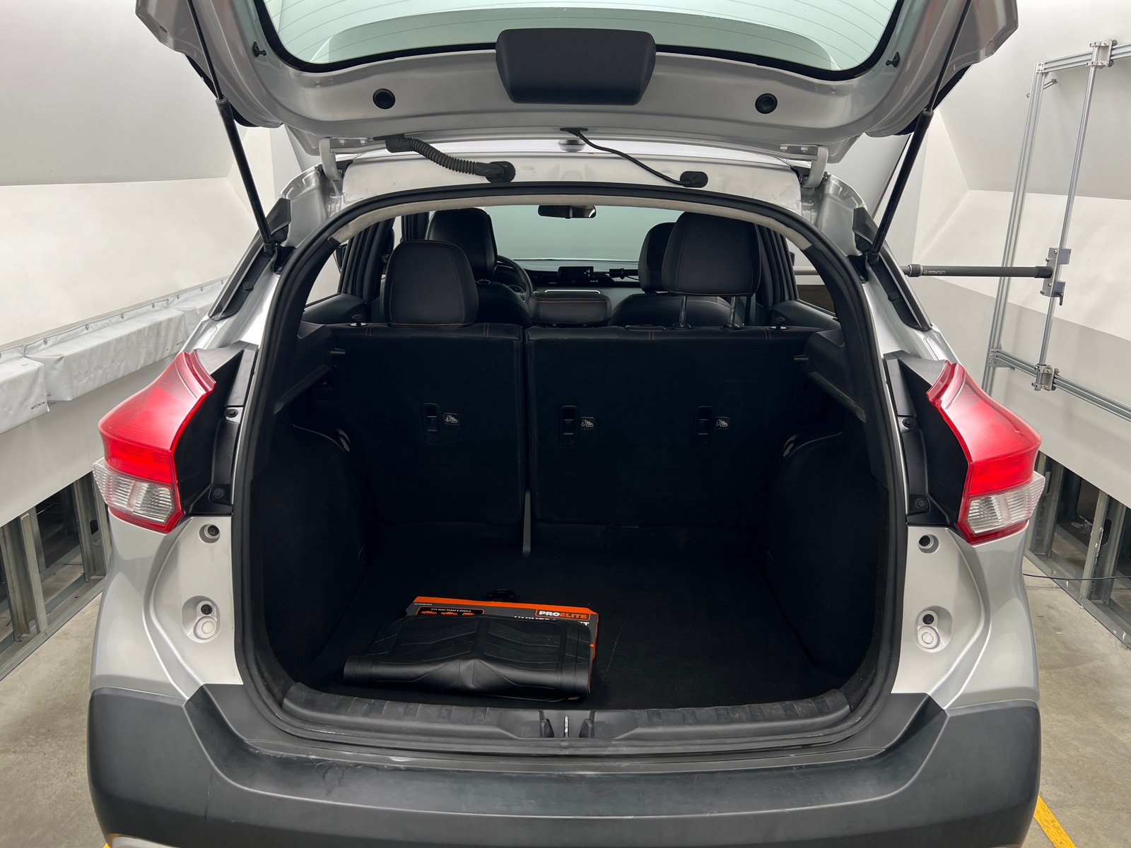 Thumbnail: 2019 Nissan Kicks - 7