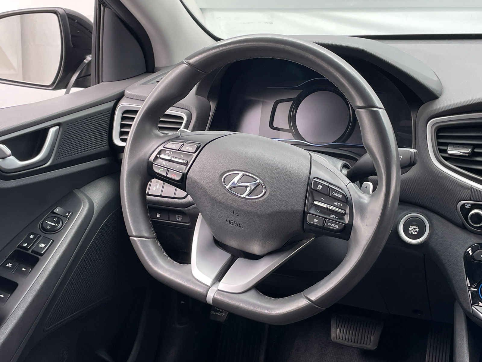 Thumbnail: 2018 Hyundai Ioniq - 5