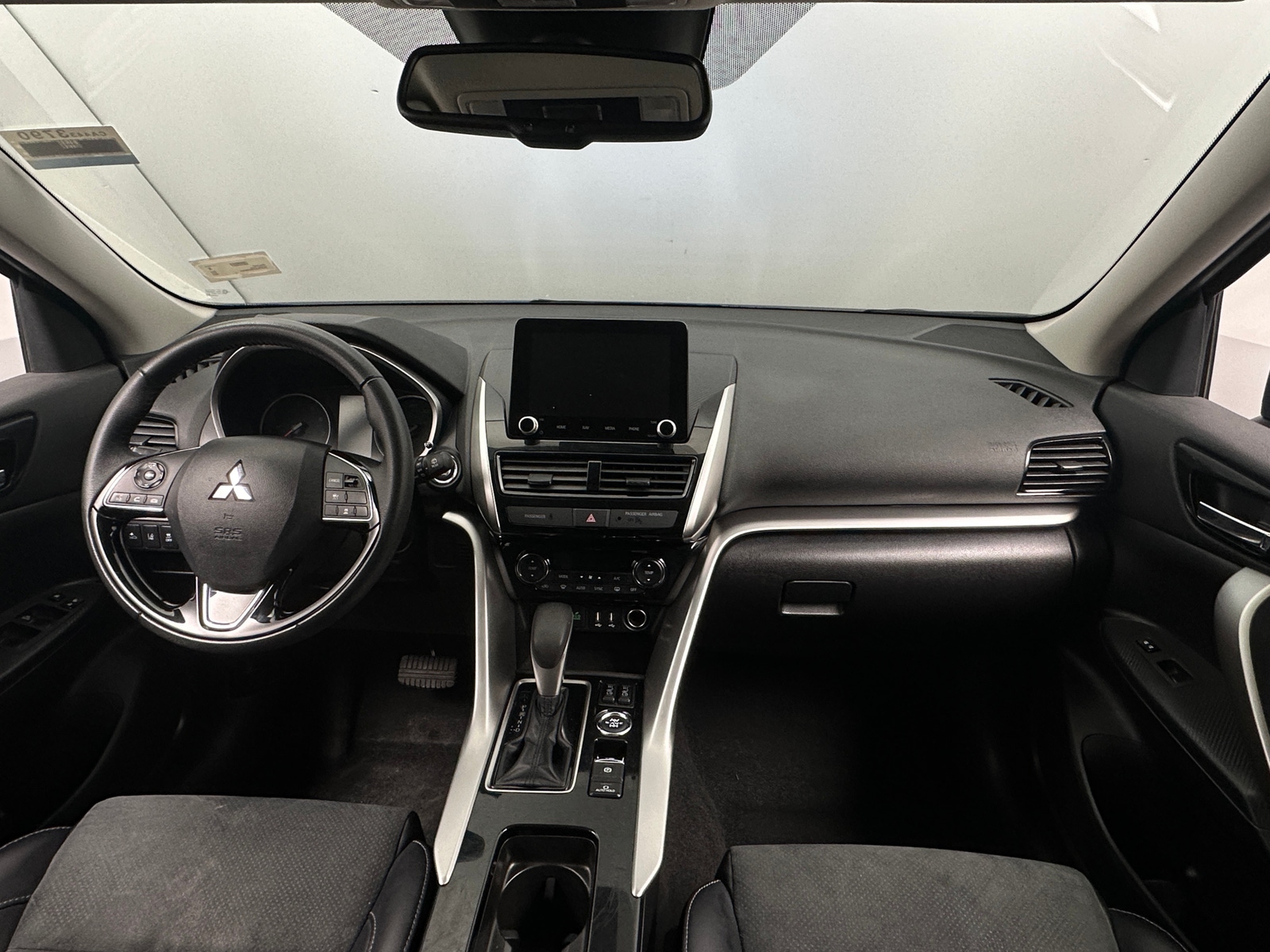 Thumbnail: 2024 Mitsubishi Eclipse Cross - 3