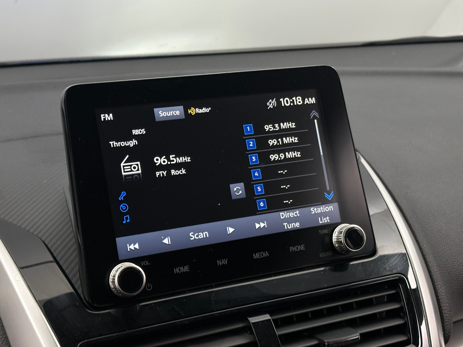 Thumbnail: 2024 Mitsubishi Eclipse Cross - 4