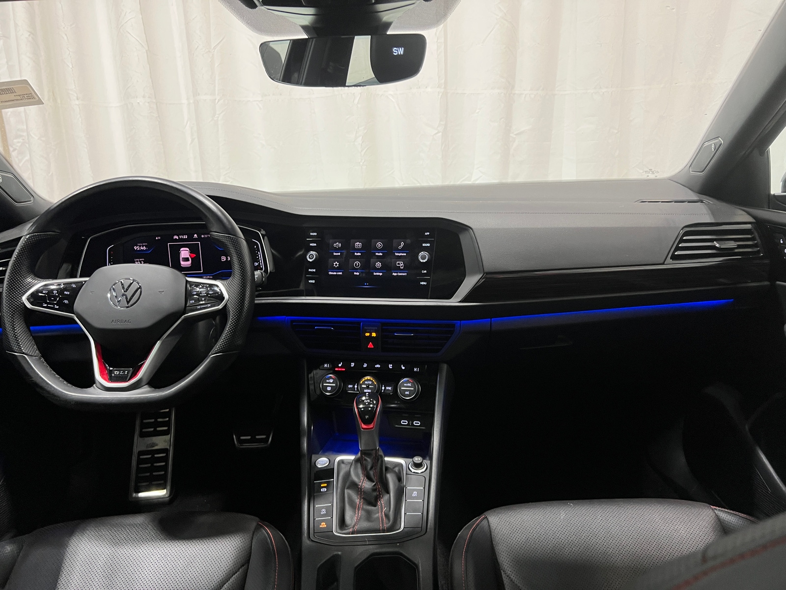 Thumbnail: 2023 Volkswagen Jetta - 3