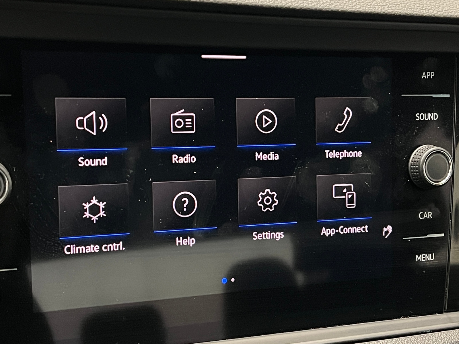 Thumbnail: 2023 Volkswagen Jetta - 4