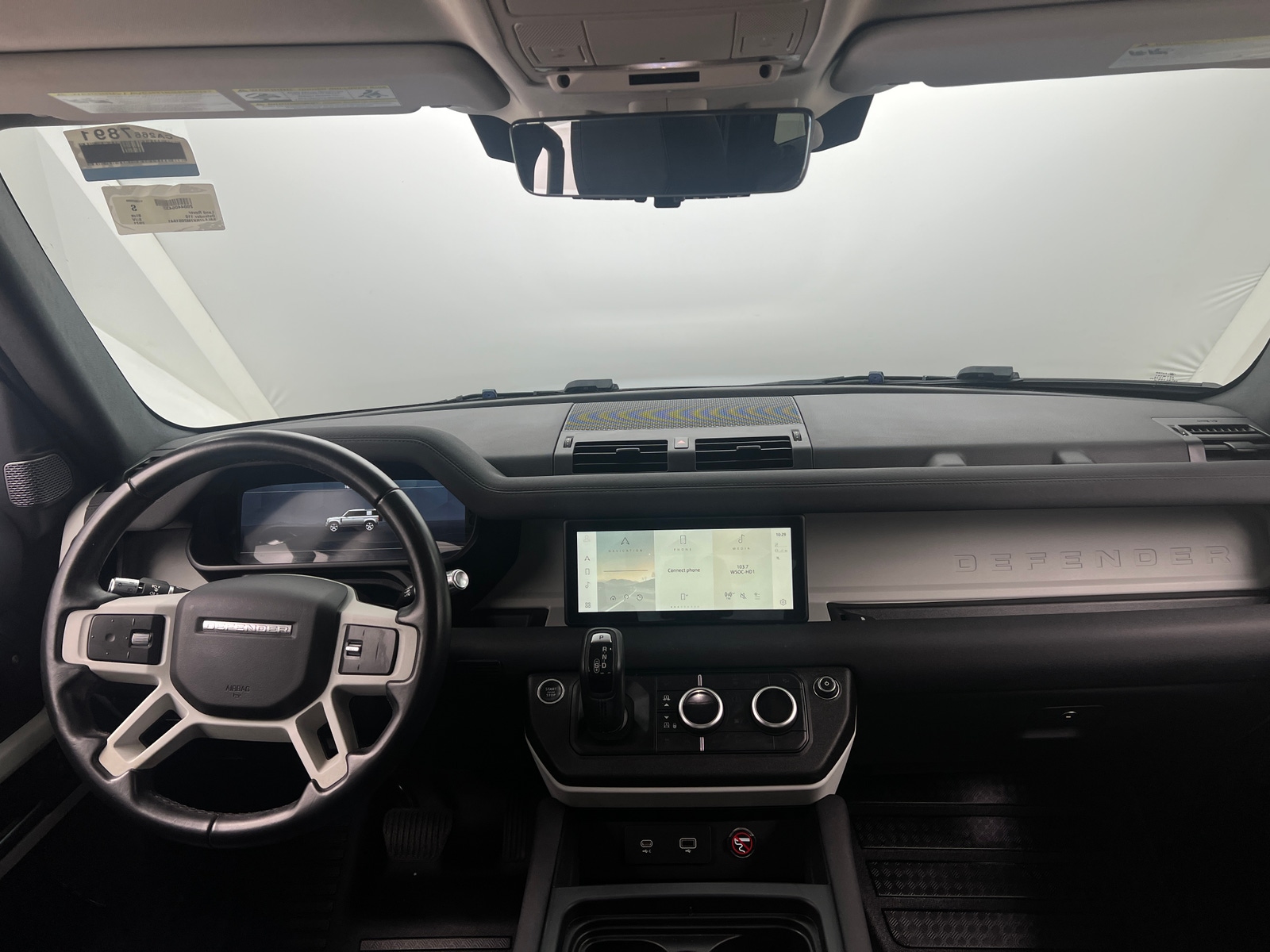 Thumbnail: 2021 Land Rover Defender - 2