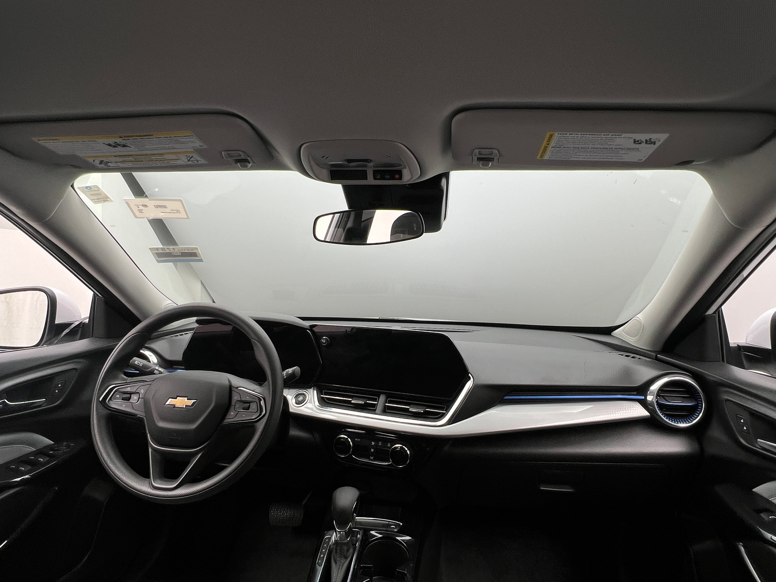 Thumbnail: 2025 Chevrolet Trax - 3