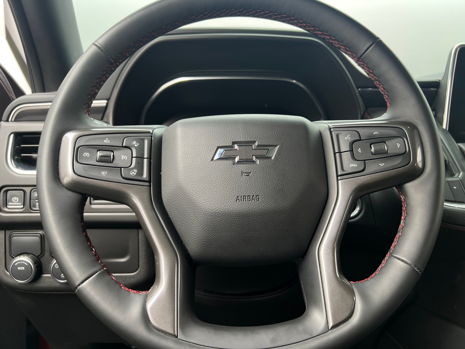 Thumbnail: 2024 Chevrolet Tahoe - 4