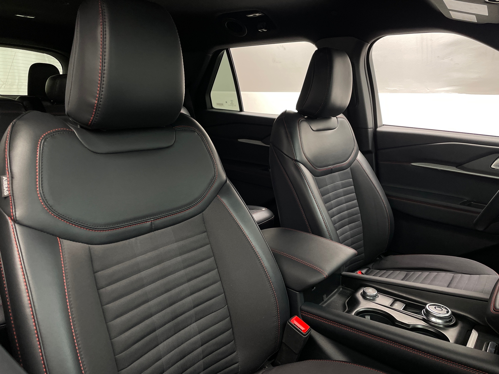 Thumbnail: 2025 Ford Explorer - 2