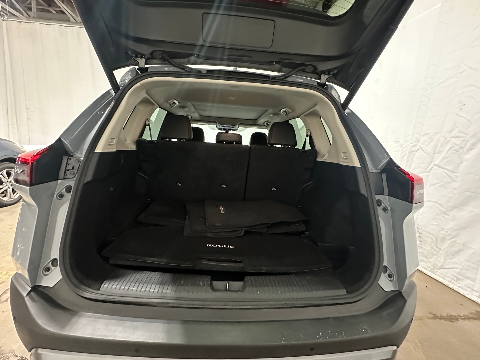 Thumbnail: 2023 Nissan Rogue - 6