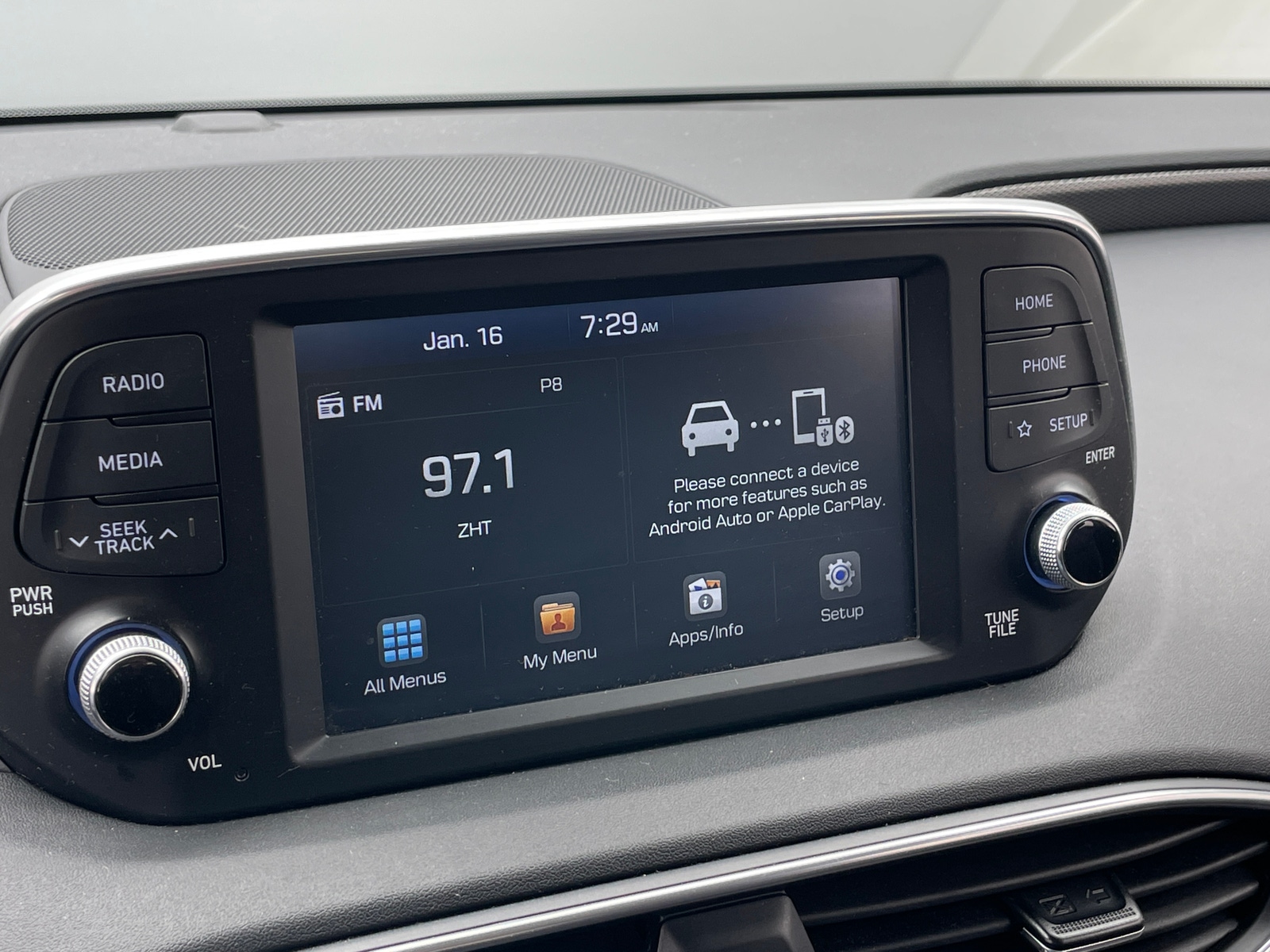 Thumbnail: 2020 Hyundai Santa Fe - 4