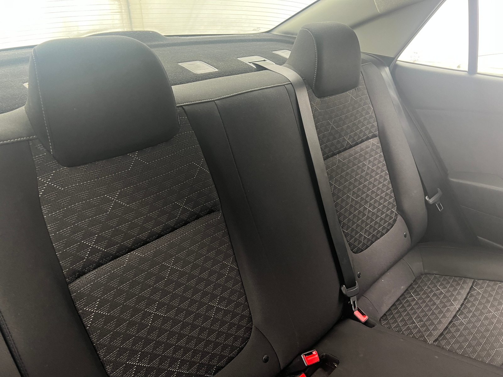 Thumbnail: 2019 Kia Rio - 6