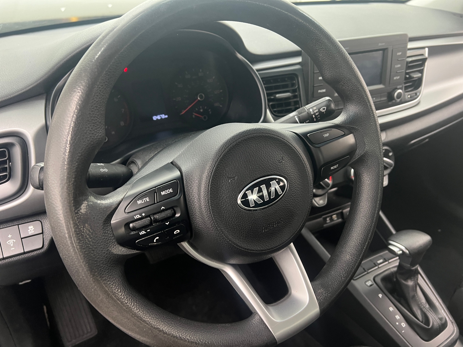 Thumbnail: 2019 Kia Rio - 5