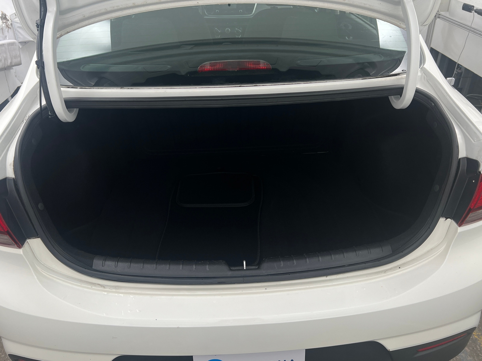 Thumbnail: 2019 Kia Rio - 7