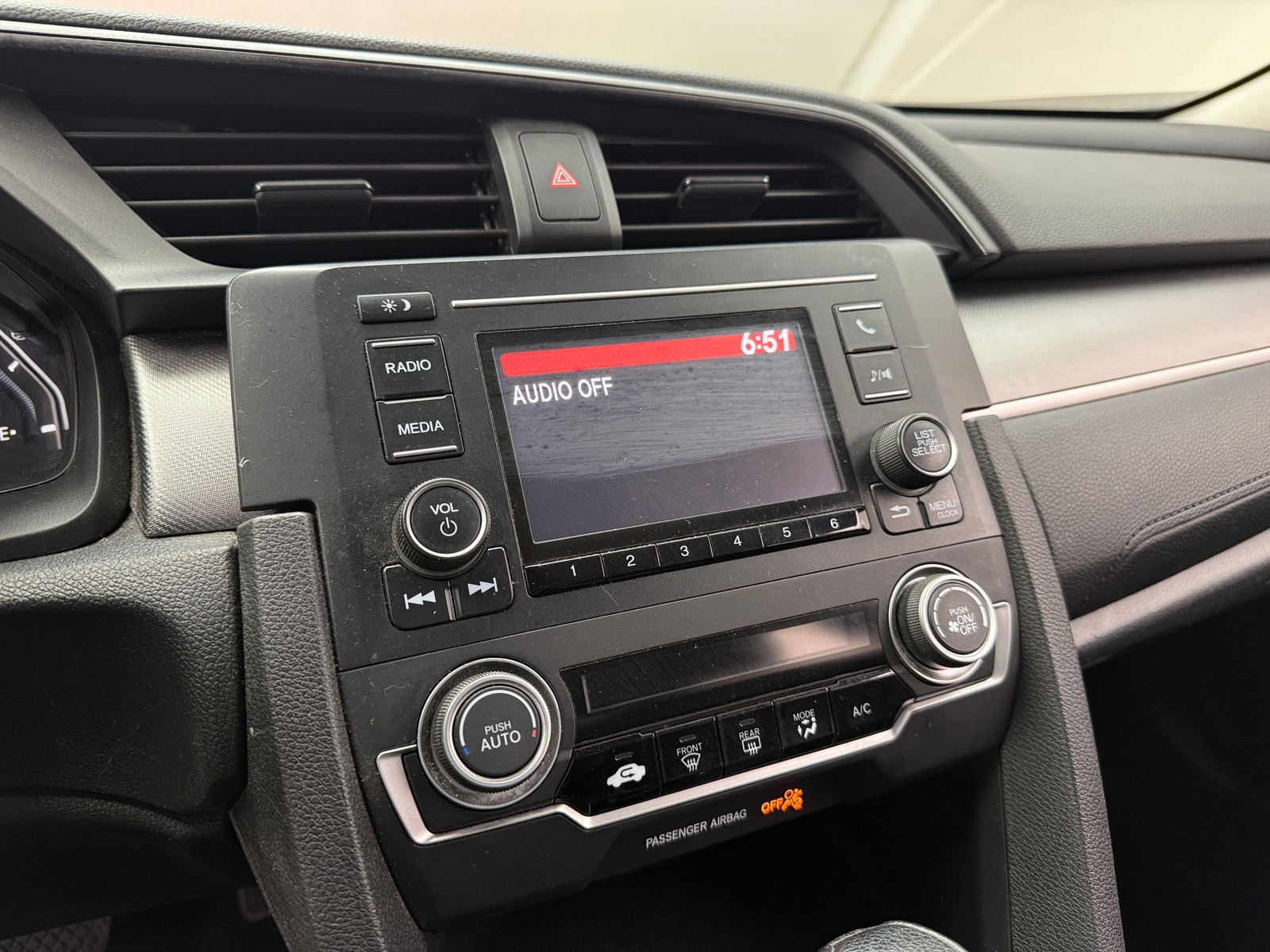 Thumbnail: 2016 Honda Civic - 4