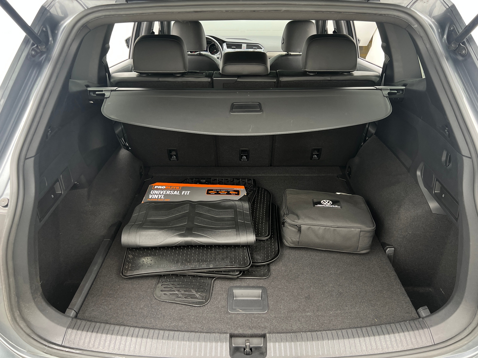 Thumbnail: 2021 Volkswagen Tiguan - 6