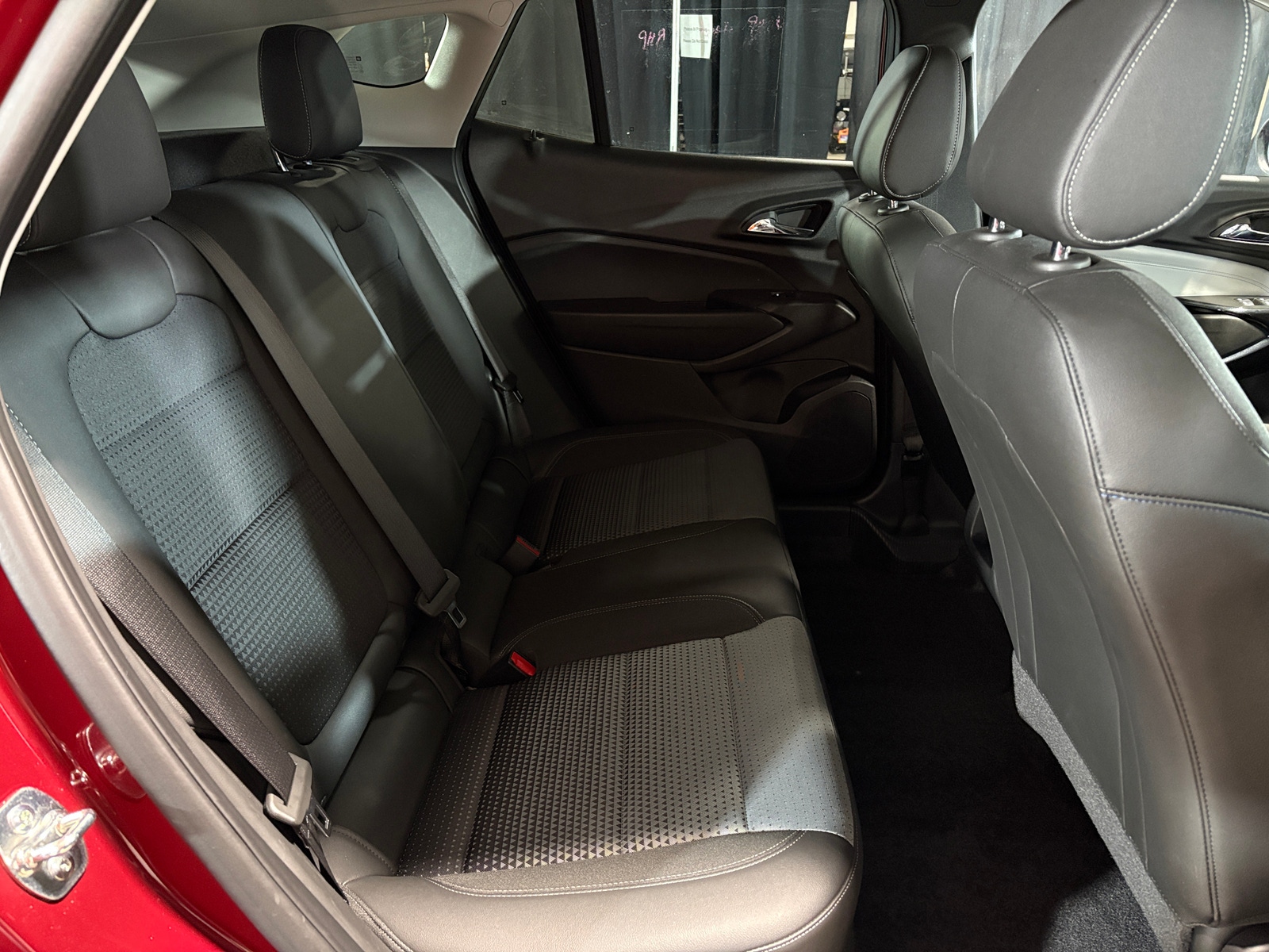 Thumbnail: 2025 Chevrolet Trax - 6