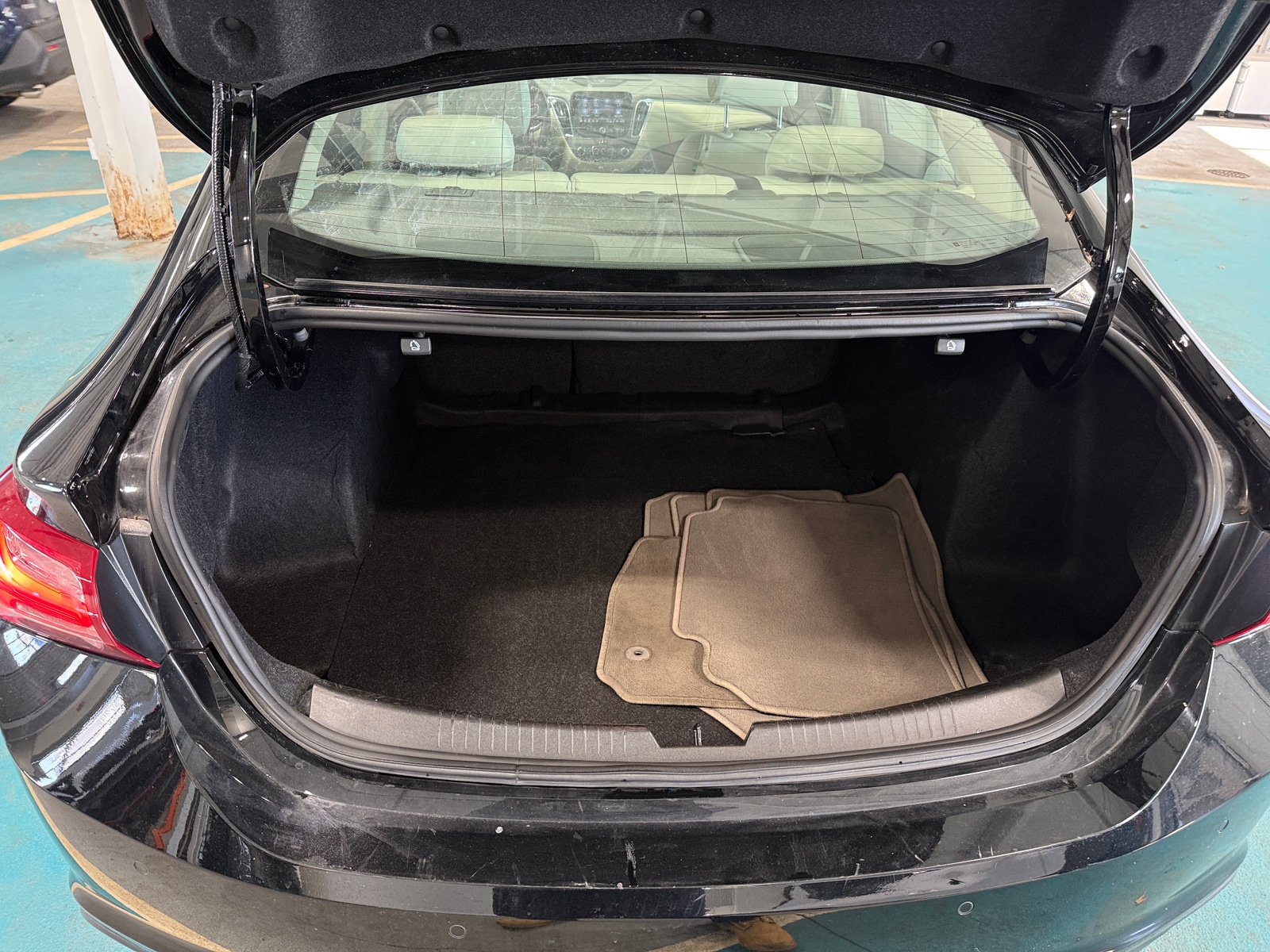 Thumbnail: 2024 Chevrolet Malibu - 7