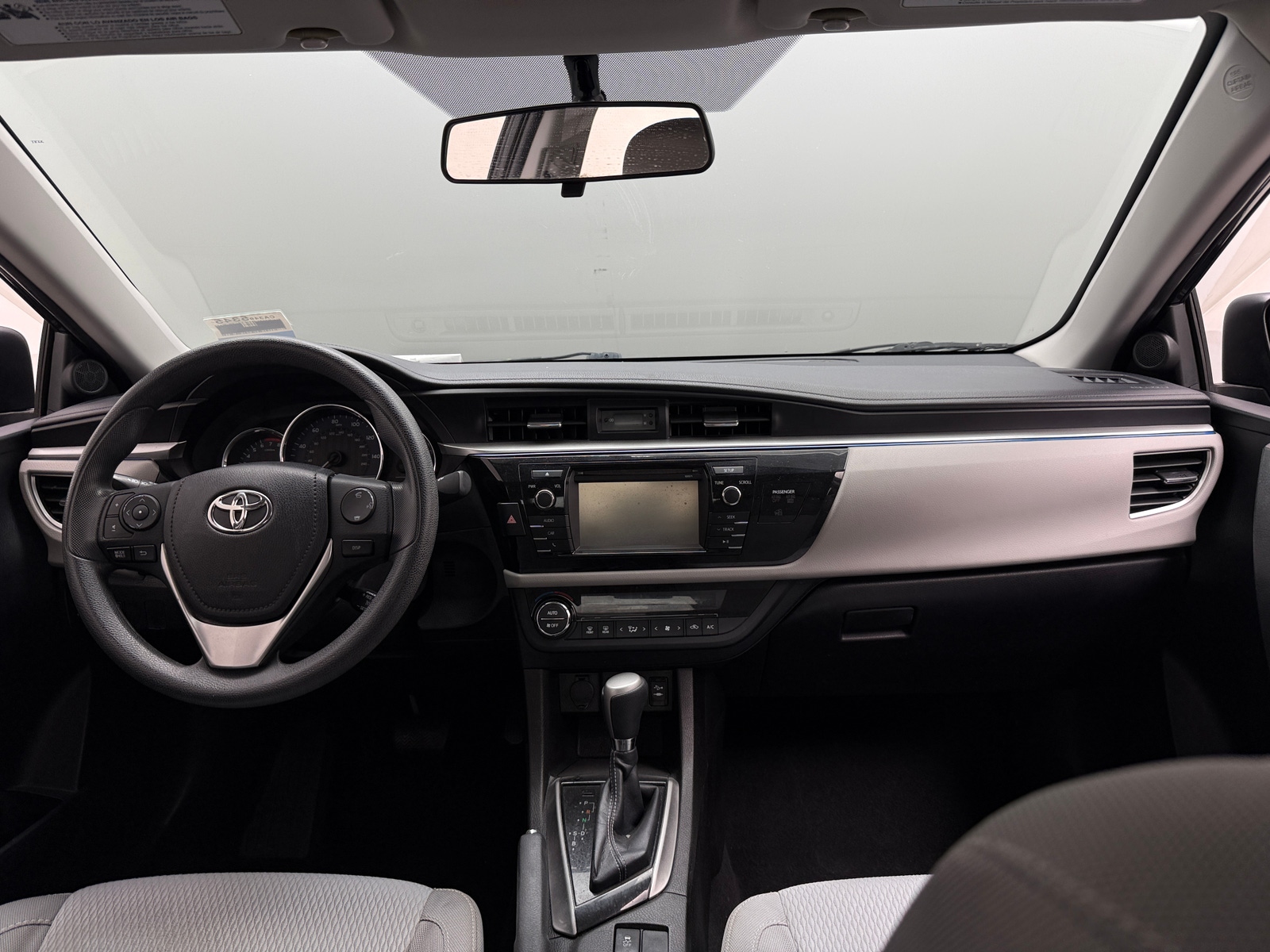 Thumbnail: 2016 Toyota Corolla - 3