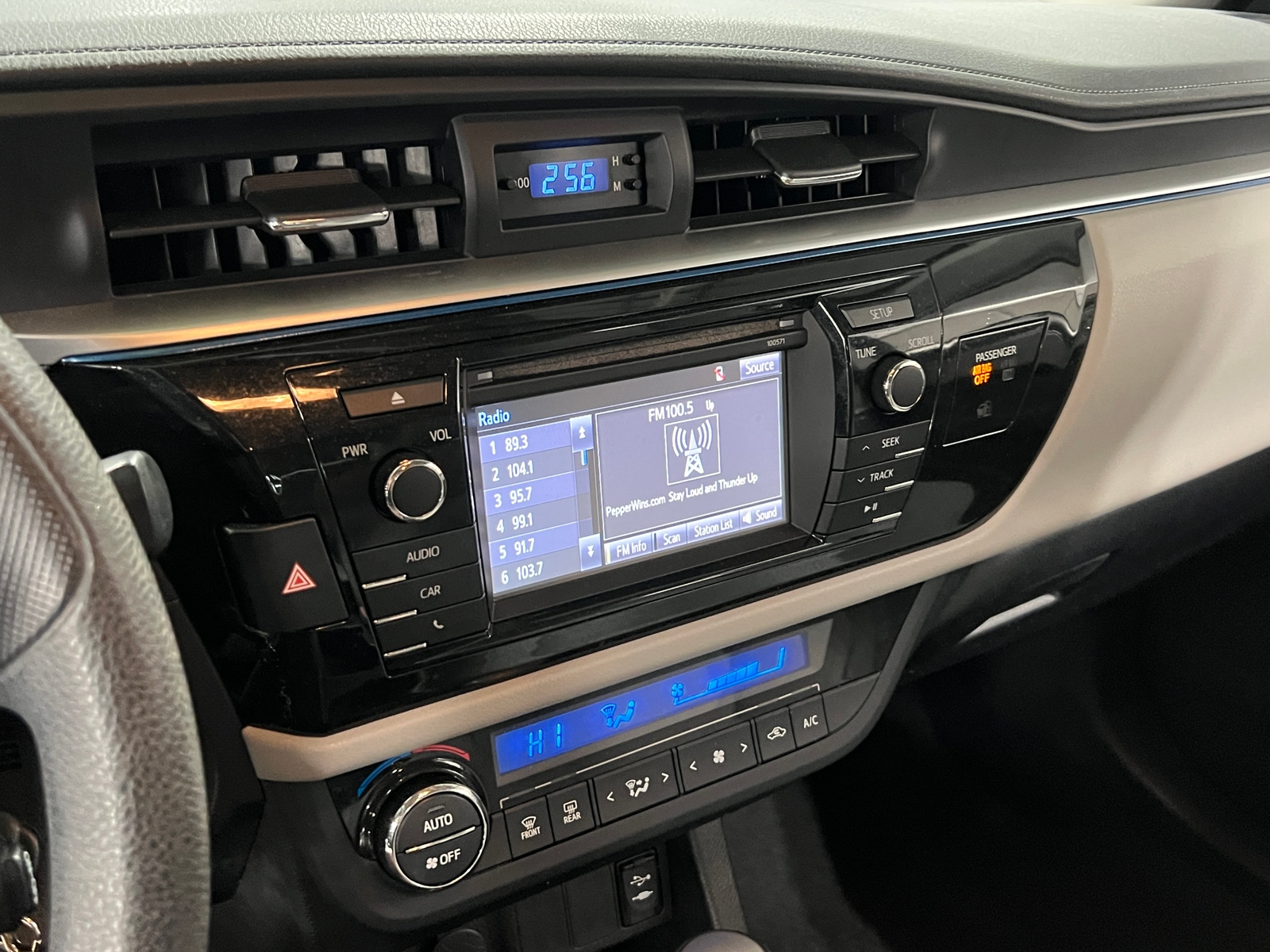 Thumbnail: 2016 Toyota Corolla - 4