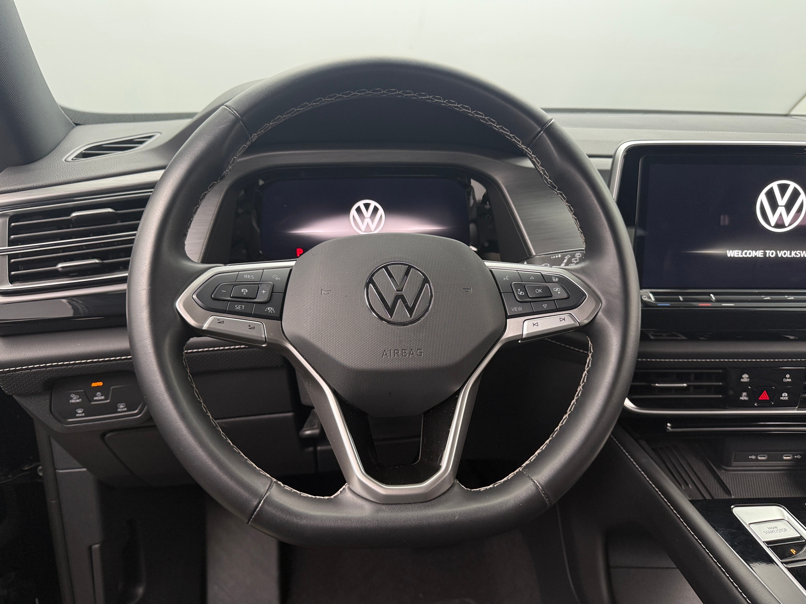 Thumbnail: 2025 Volkswagen Atlas - 4