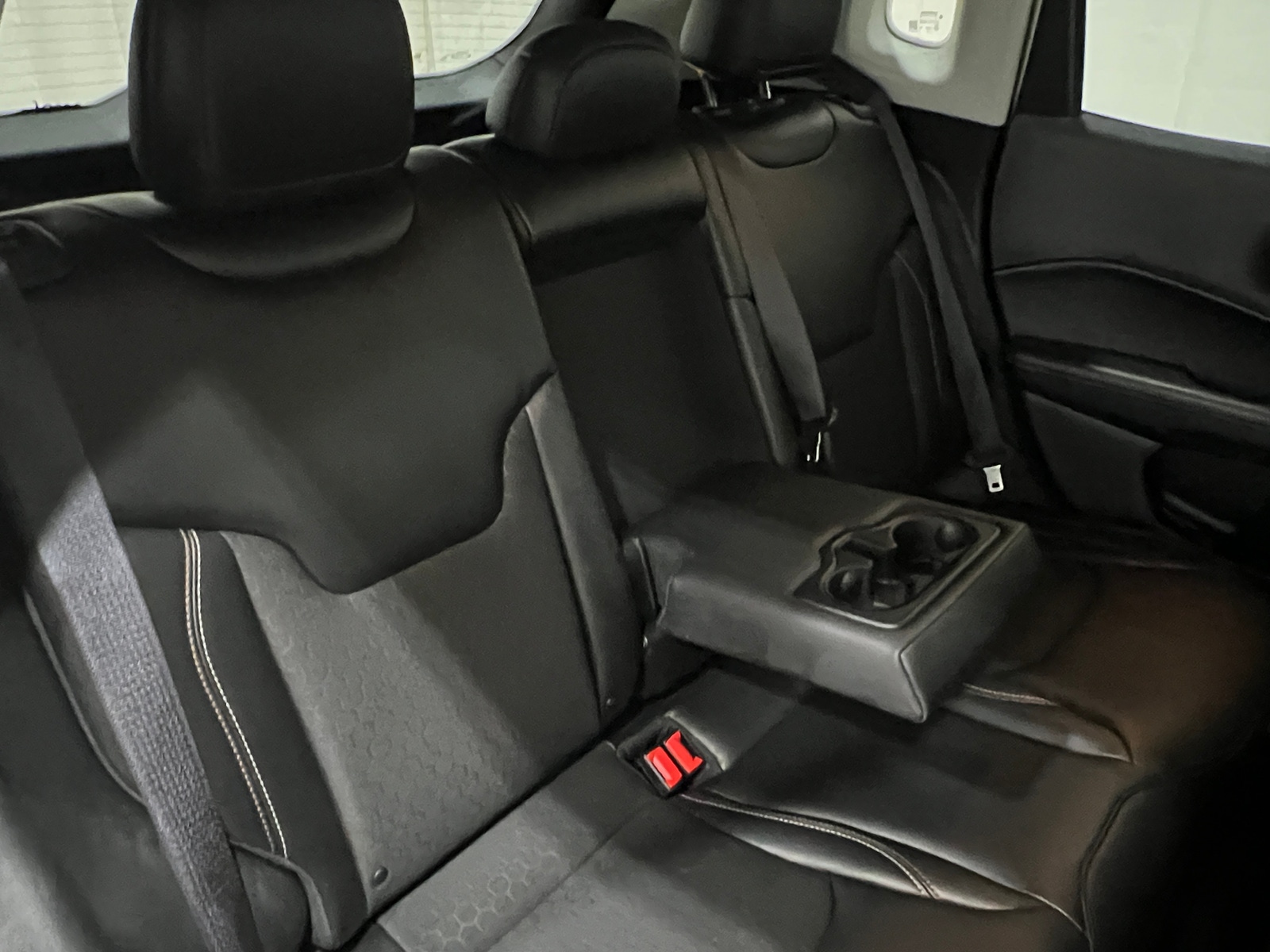 Thumbnail: 2018 Jeep Compass - 6