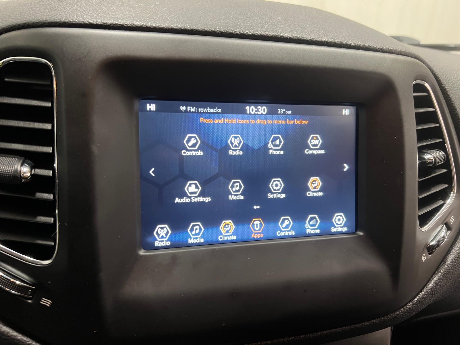 Thumbnail: 2018 Jeep Compass - 4