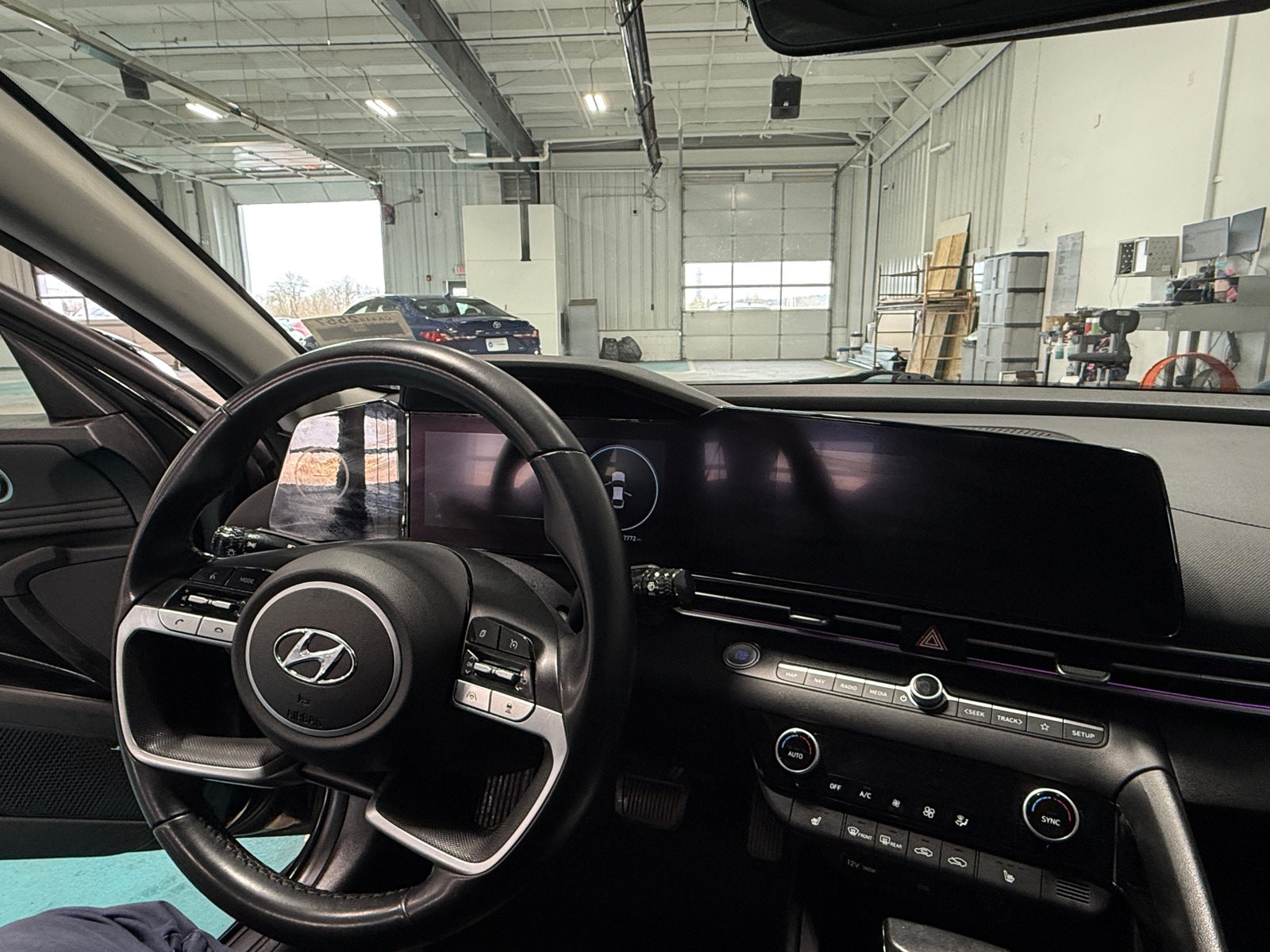 Thumbnail: 2023 Hyundai Elantra - 2