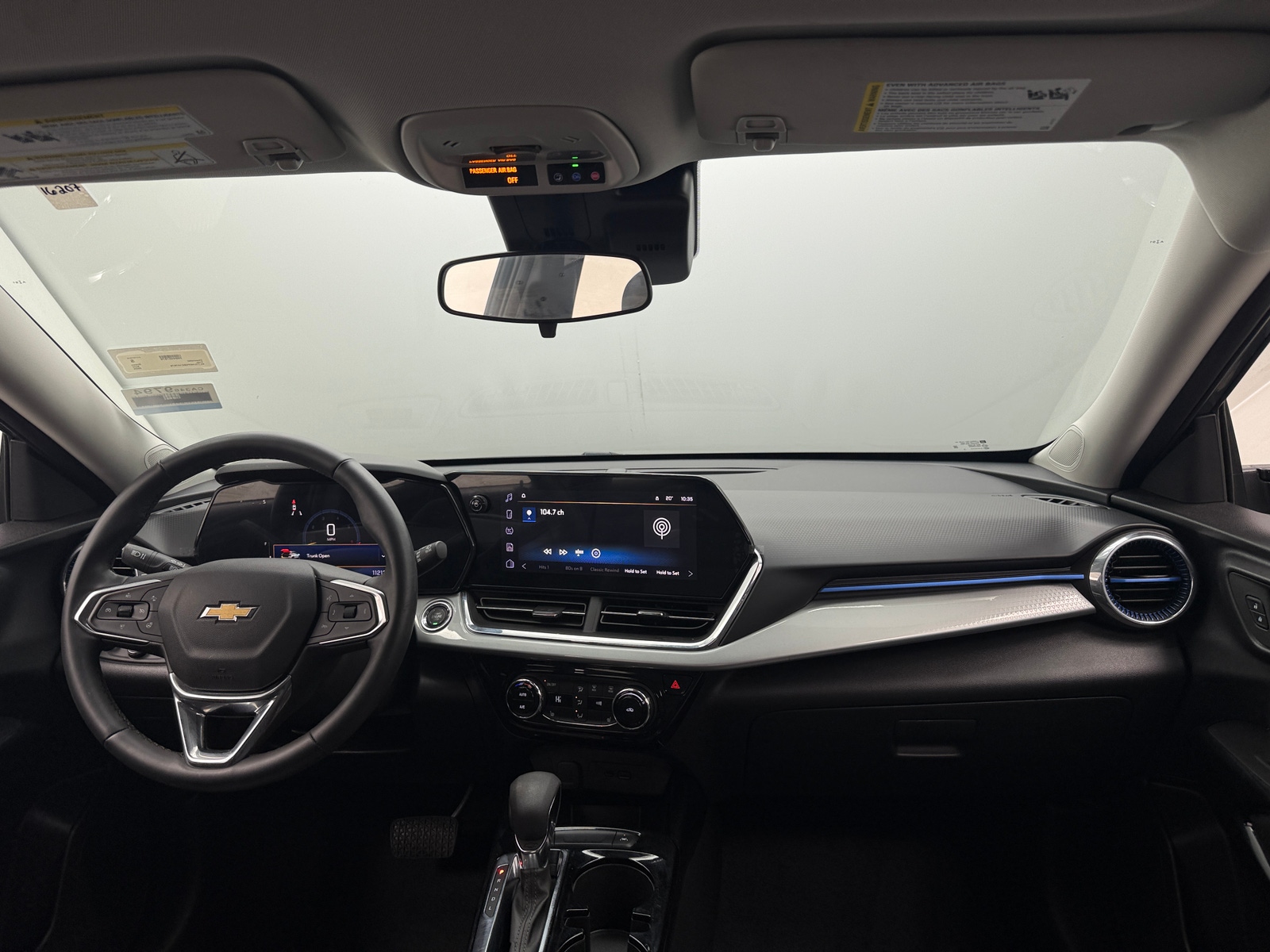 Thumbnail: 2025 Chevrolet Trax - 3