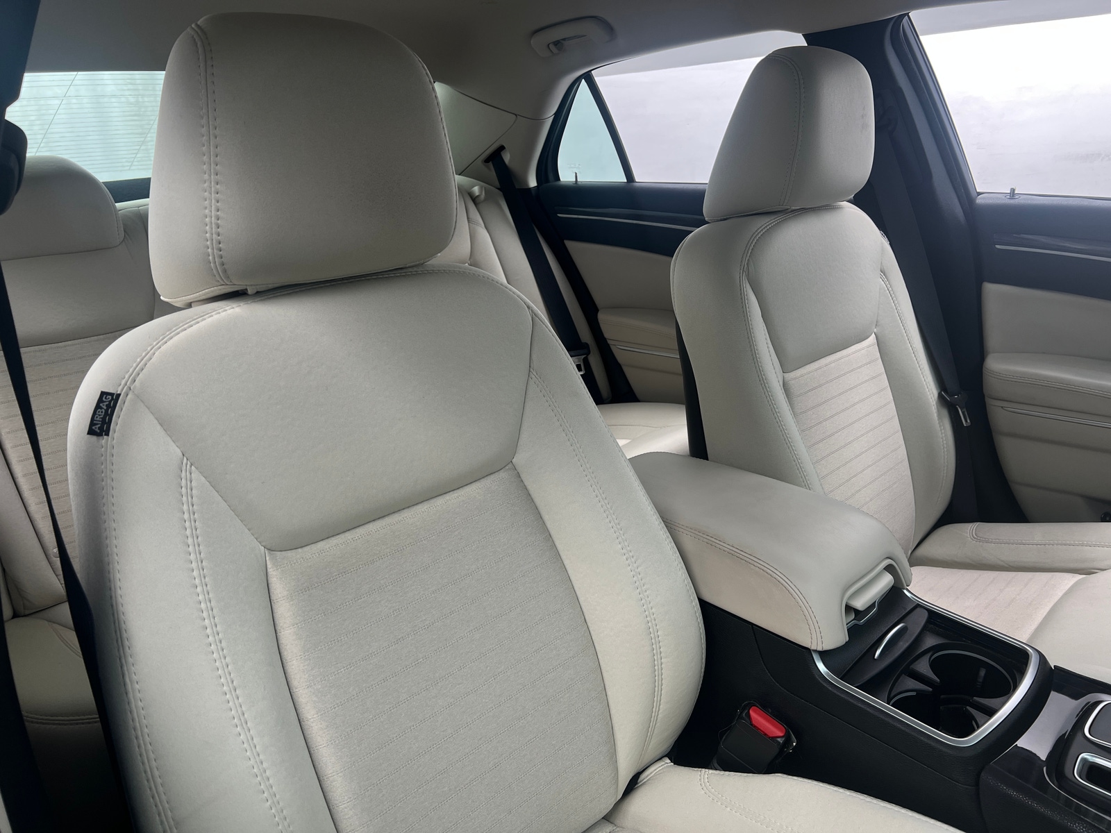 Thumbnail: 2018 Chrysler 300 - 2