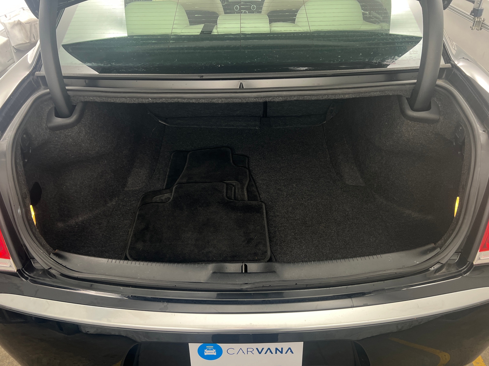 Thumbnail: 2018 Chrysler 300 - 7