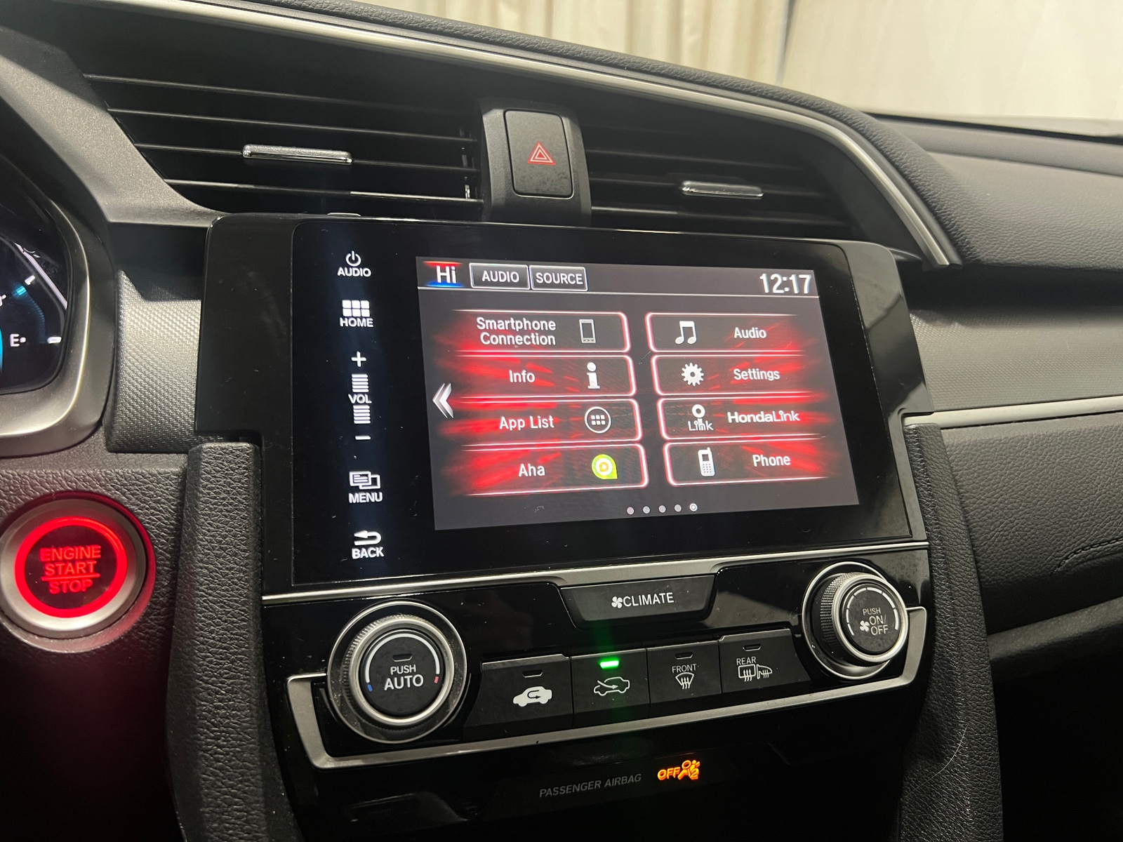 Thumbnail: 2016 Honda Civic - 4