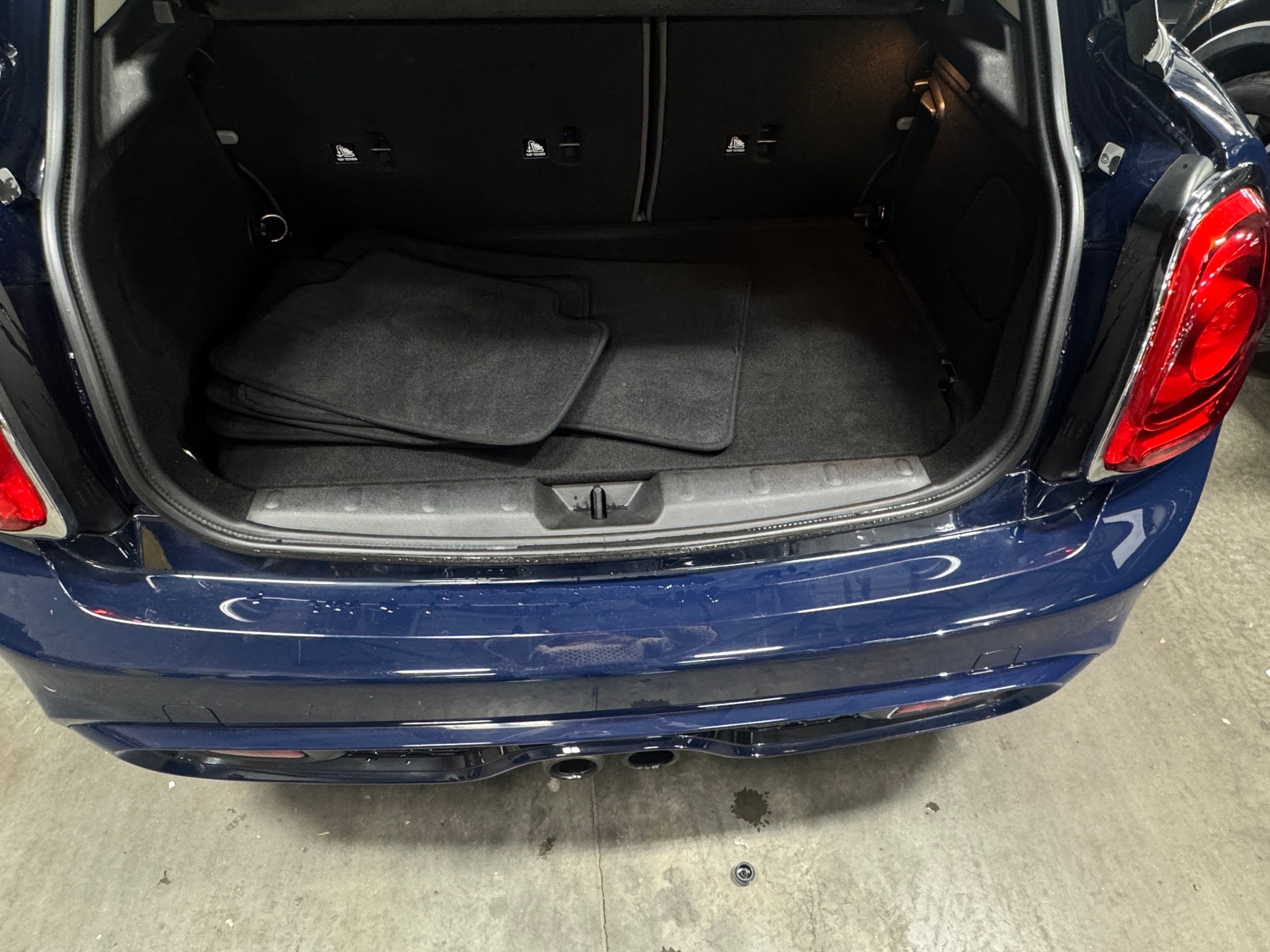 Thumbnail: 2016 MINI Cooper Hardtop - 6