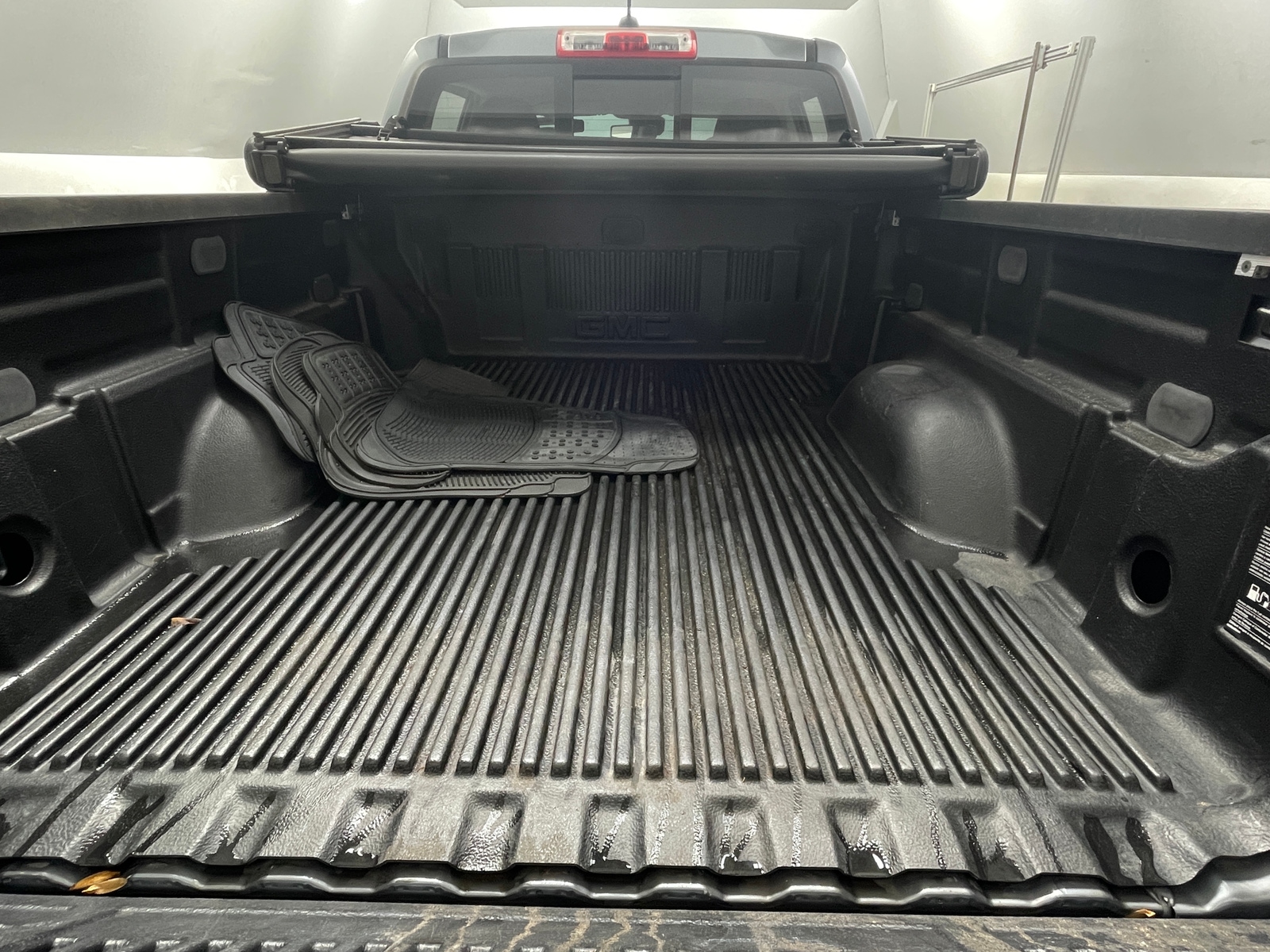 Thumbnail: 2018 GMC Canyon - 6