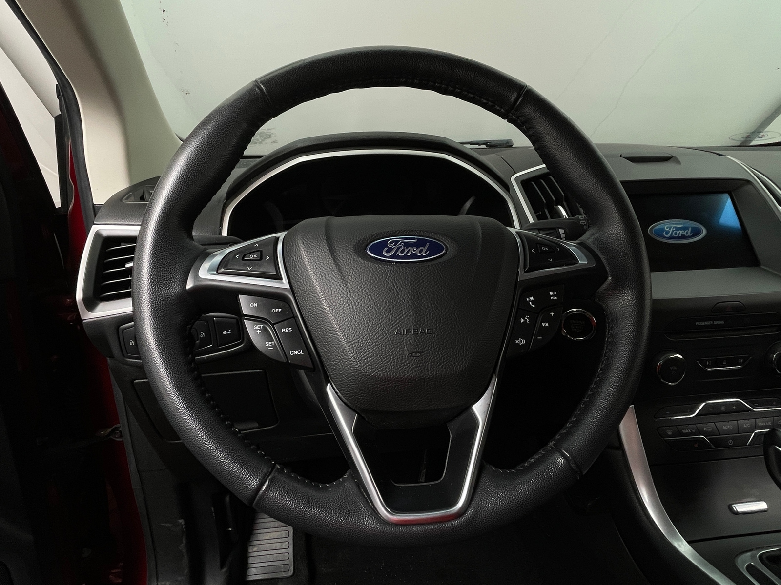 Thumbnail: 2018 Ford Edge - 4