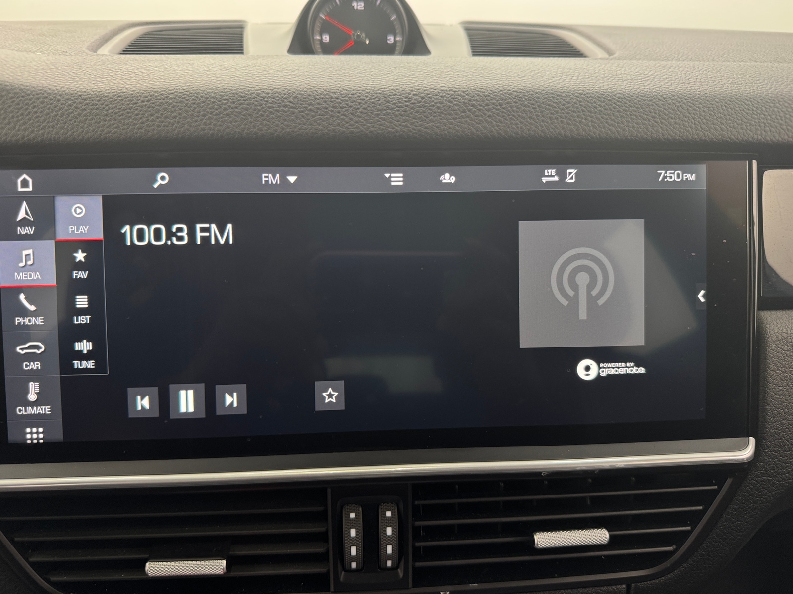 Thumbnail: 2020 Porsche Cayenne - 3