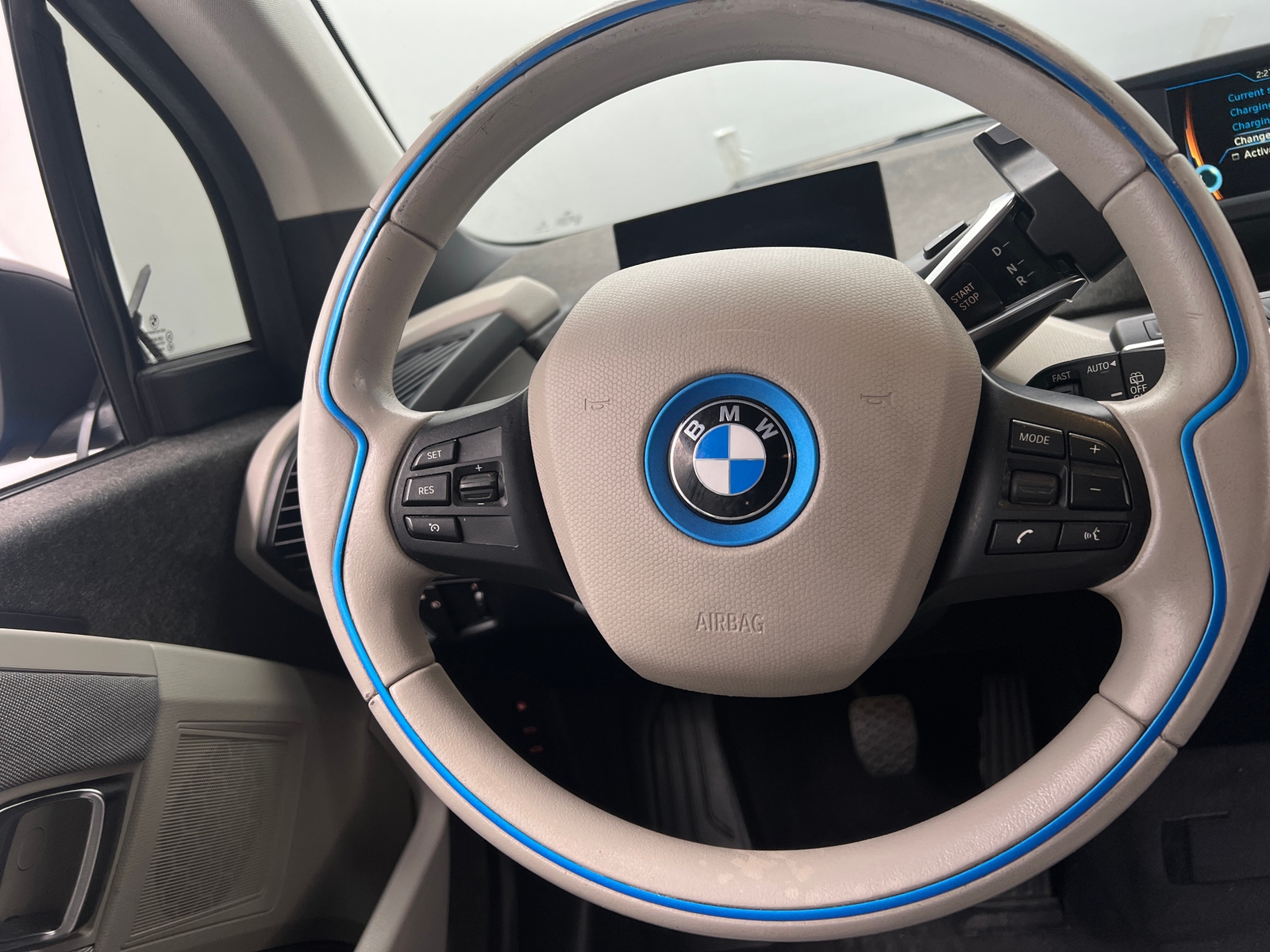 Thumbnail: 2017 BMW i3 - 5
