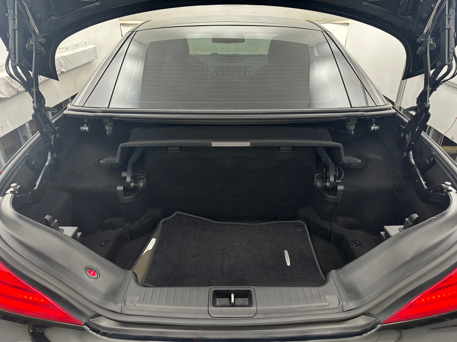 Thumbnail: 2018 Mercedes-Benz SL-Class - 5