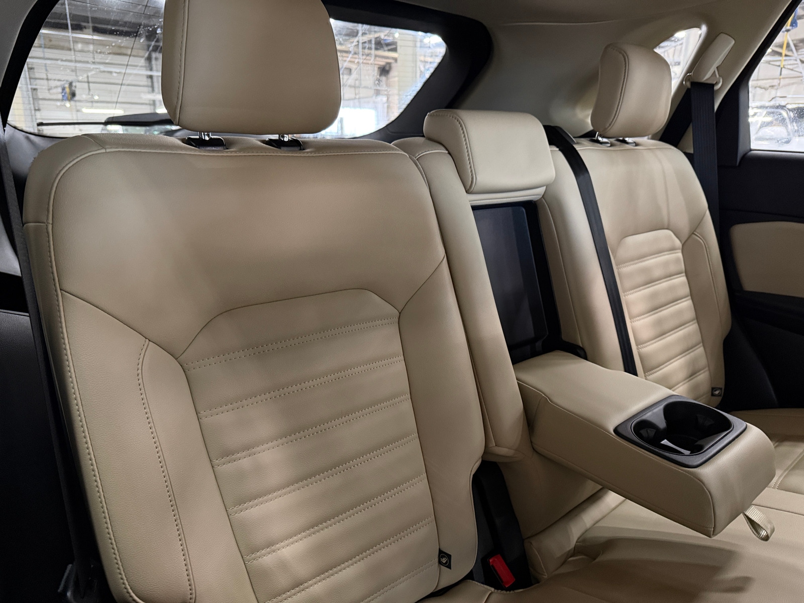 Thumbnail: 2019 Ford Edge - 5