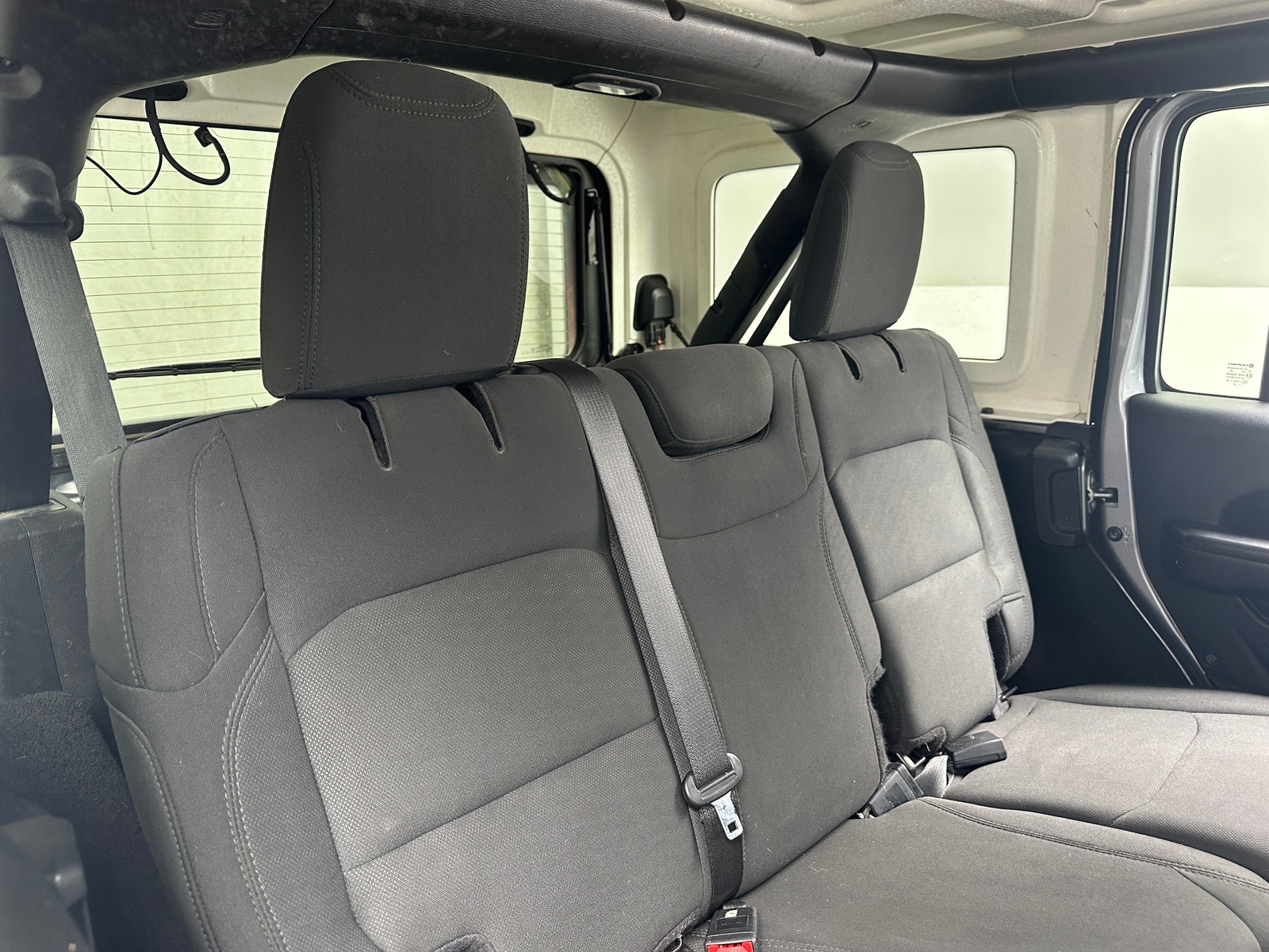 Thumbnail: 2019 Jeep Wrangler - 6