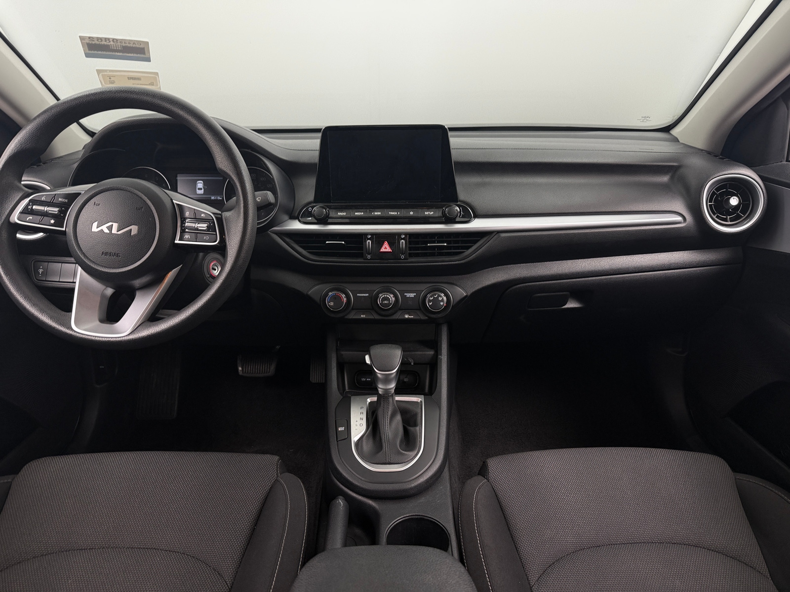 Thumbnail: 2024 Kia Forte - 3