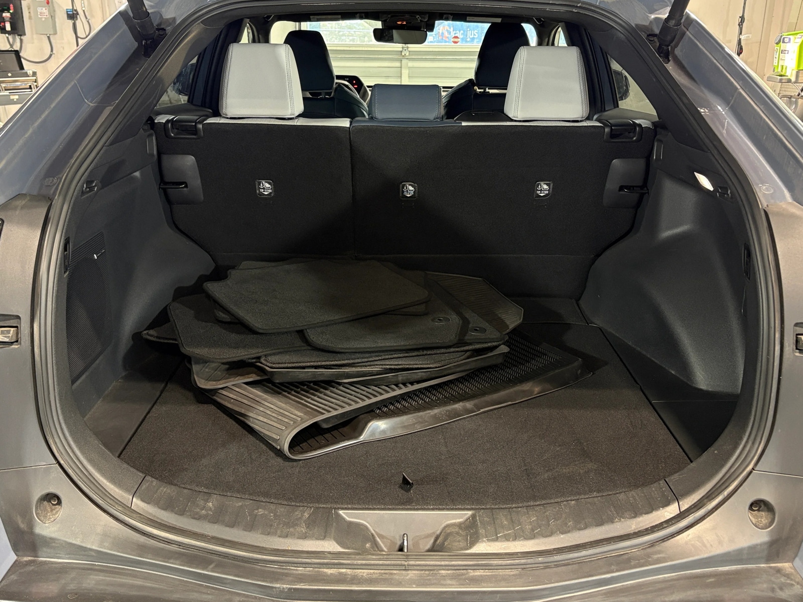 Thumbnail: 2024 Subaru Solterra - 6