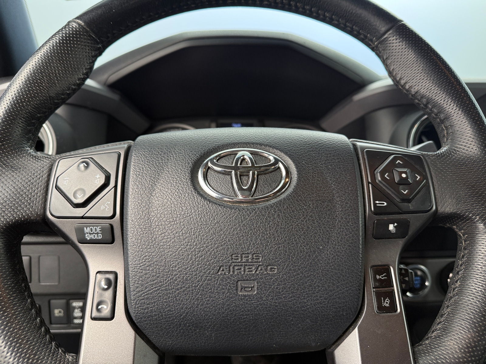 Thumbnail: 2020 Toyota Tacoma - 5