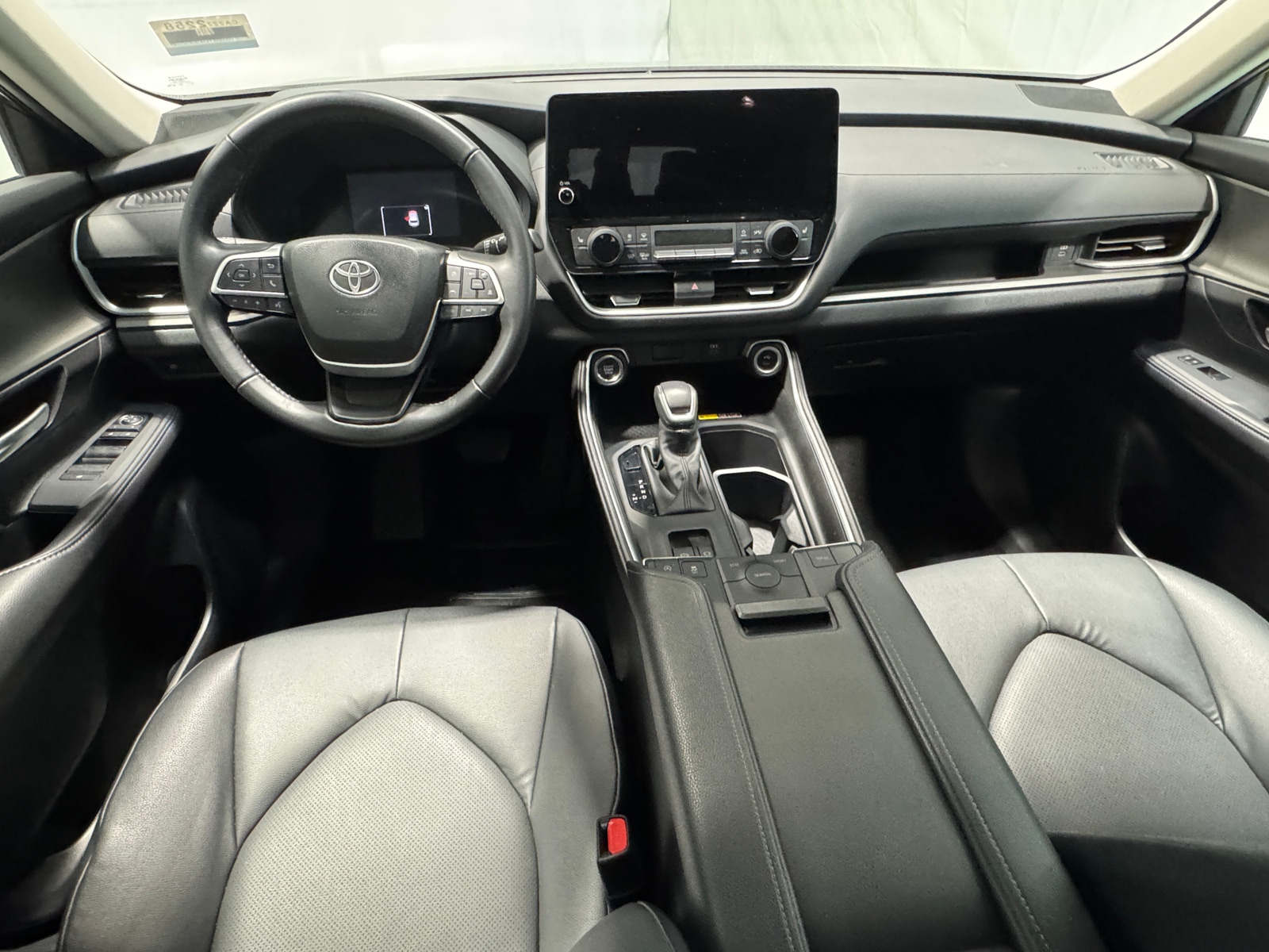 Thumbnail: 2025 Toyota Grand Highlander - 2