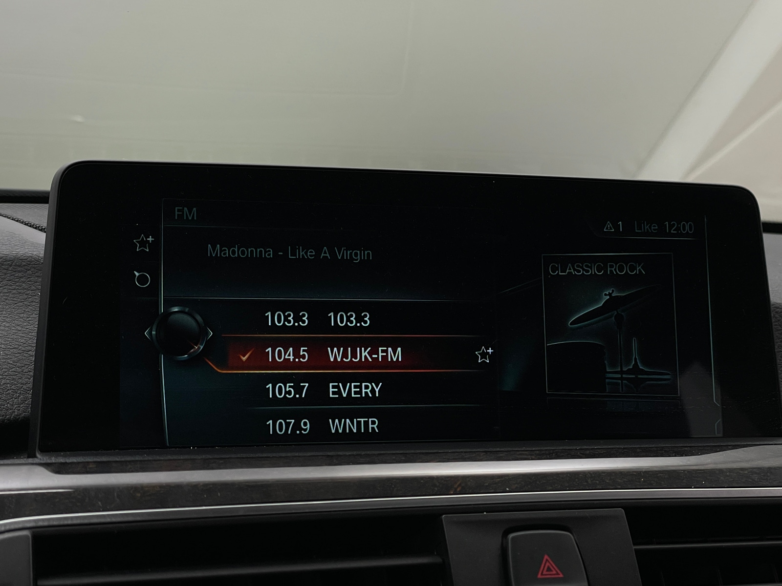 Thumbnail: 2017 BMW 3 Series - 3