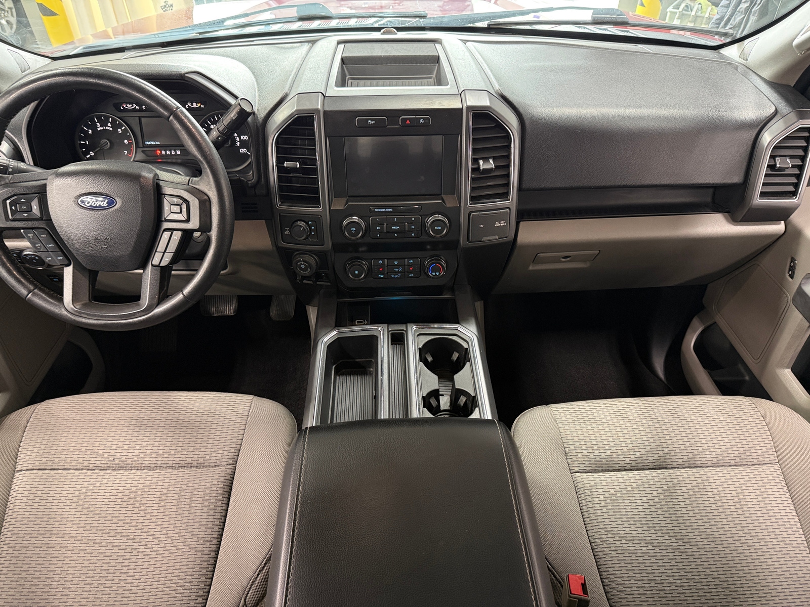 Thumbnail: 2020 Ford Econoline - 3